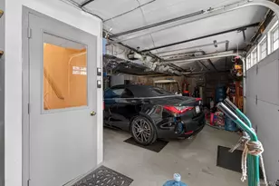 38 Tiffany Rd, Oyster Bay, NY 11771 - Photo 37