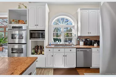 38 Tiffany Road, Oyster Bay, NY 11771 - Photo 25