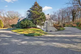 38 Tiffany Rd, Oyster Bay, NY 11771 - Photo 7