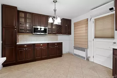 4817 Wilder Avenue, Bronx, NY 10470 - Photo 9