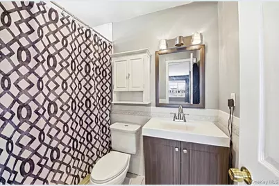 126 Mermaid Lane, Bronx, NY 10473 - Photo 9