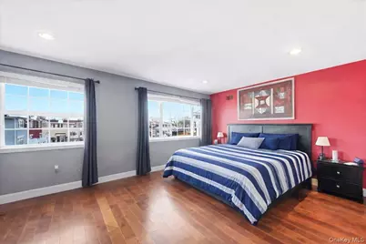 126 Mermaid Lane, Bronx, NY 10473 - Photo 7