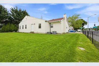 1 Arrowood Lane Lane, Melville, NY 11747 - Photo 37