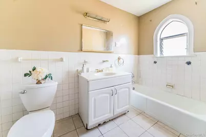 178-38 Leslie Road, Jamaica, NY 11434 - Photo 19