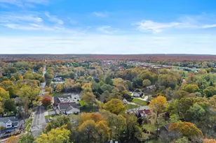 756 Mount Sinai-Coram Rd, Mount Sinai, NY 11766 - Photo 45