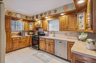 150-38 24th Ave, Whitestone, NY 11357 - Photo 11