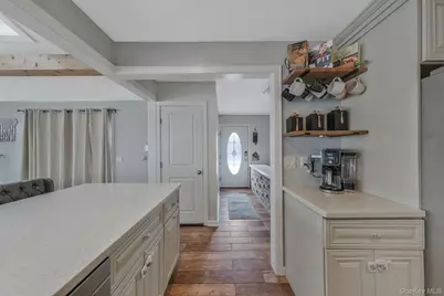 35 Strafford Street, Mastic, NY 11950 - Photo 7