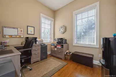 26 The Hemlocks, Roslyn, NY 11576 - Photo 13