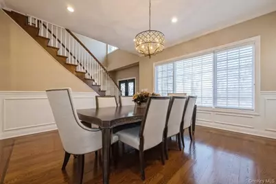 26 The Hemlocks, Roslyn, NY 11576 - Photo 7