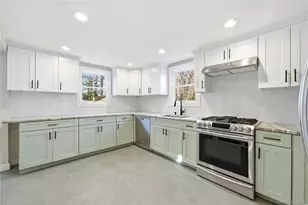 15 Corchaug Trail, Ridge, NY 11961 - Photo 15