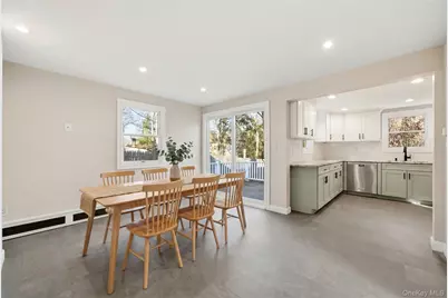 15 Corchaug Trail, Ridge, NY 11961 - Photo 9