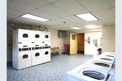 40 Daley Place #227, Lynbrook, NY 11563 - Photo 35