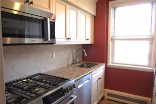 40 Daley Pl, Lynbrook, NY 11563 - Photo 11