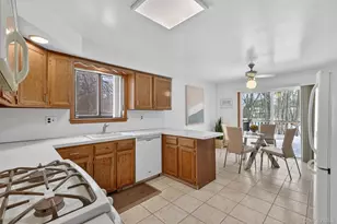 6 Pelham Ct, Nanuet, NY 10954 - Photo 7