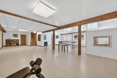 6 Pelham Court, Nanuet, NY 10954 - Photo 19