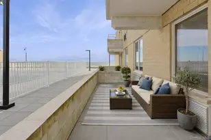 450 W Broadway, Long Beach, NY 11561 - Photo 17