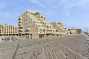 450 W Broadway, Long Beach, NY 11561 - Photo 27