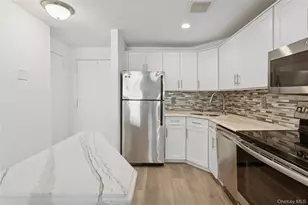 450 W Broadway, Long Beach, NY 11561 - Photo 9