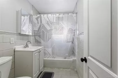 1042 E 233rd Street, Bronx, NY 10466 - Photo 25