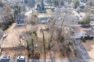 67 Edgewood Rd, West Islip, NY 11795 - Photo 19