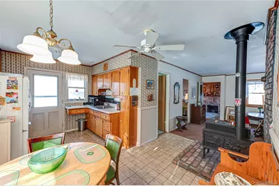 67 Edgewood Road, West Islip, NY 11795 - Photo 11