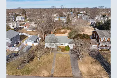 67 Edgewood Road, West Islip, NY 11795 - Photo 25