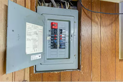 67 Edgewood Road, West Islip, NY 11795 - Photo 21