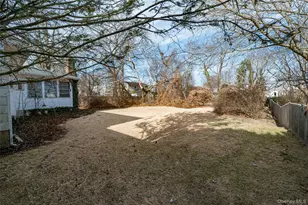 67 Edgewood Rd, West Islip, NY 11795 - Photo 29