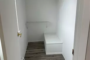 10 Shiloh Ct, Coram, NY 11727 - Photo 15