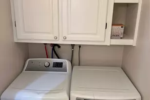 10 Shiloh Ct, Coram, NY 11727 - Photo 7