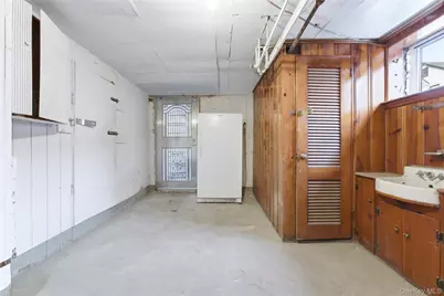 16016 Riverside Drive, Whitestone, NY 11357 - Photo 25