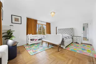 160-16 Riverside Dr, Whitestone, NY 11357 - Photo 19