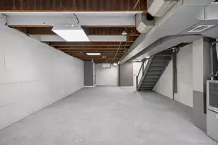 1231 E 223rd St, Bronx, NY 10466 - Photo 21