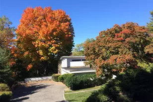 132 Ridgecrest Rd, Briarcliff Manor, NY 10510 - Photo 3