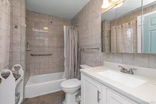 35 S Franklin Ave, Valley Stream, NY 11580 - Photo 15