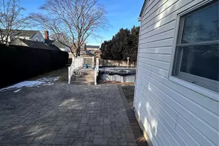 91 7th St, Hicksville, NY 11801 - Photo 23