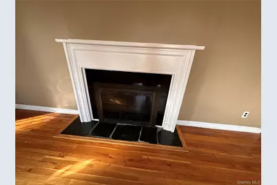 91 7th Street, Hicksville, NY 11801 - Photo 9