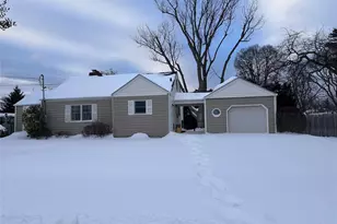 91 7th St, Hicksville, NY 11801 - Photo 15