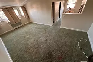 91 7th St, Hicksville, NY 11801 - Photo 13