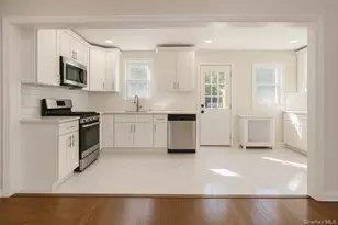 29 Avon Rd, Hewlett, NY 11557 - Photo 7