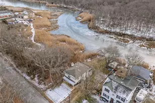 90 Shore Dr, Mastic Beach, NY 11951 - Photo 29