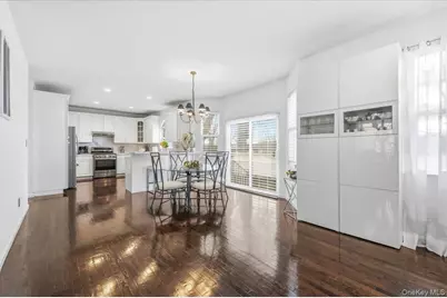 24 Ridge Court, Hauppauge, NY 11788 - Photo 11