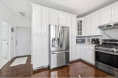 24 Ridge Court, Hauppauge, NY 11788 - Photo 17