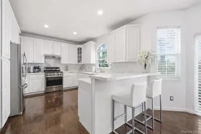 24 Ridge Court, Hauppauge, NY 11788 - Photo 15