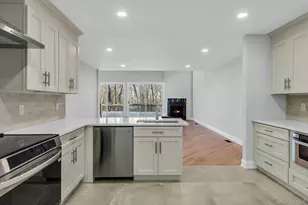 3 Willada Ln, Glen Cove, NY 11542 - Photo 11