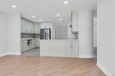 3 Willada Lane, Glen Cove, NY 11542 - Photo 9
