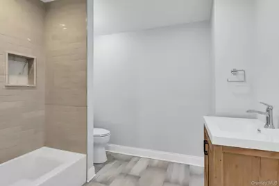 3 Willada Lane, Glen Cove, NY 11542 - Photo 27