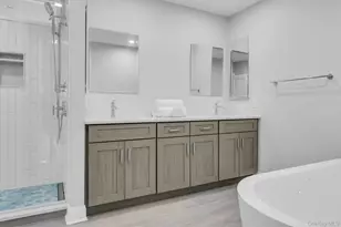 3 Willada Ln, Glen Cove, NY 11542 - Photo 15