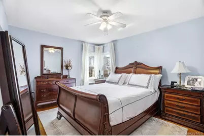 64 W Fenimore Street, Valley Stream, NY 11580 - Photo 11