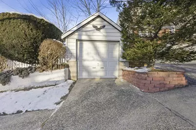 96 Gordon Street, Yonkers, NY 10701 - Photo 3